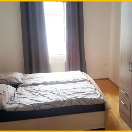 Im Alten Krug Apartman
